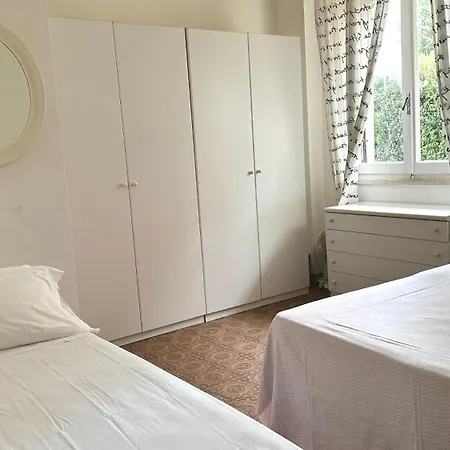 Apartamento Trilocale A 50 Mt Dal Mare Di - M019 *
